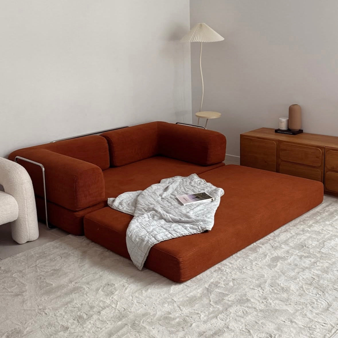 How to Style Your Sofa for Every Season (Smart Tips for Small Spaces)